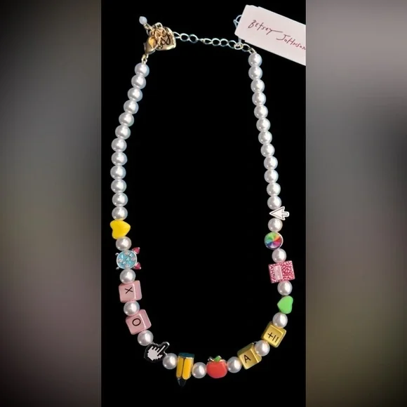 BETSEY JOHNSON SET Back to School Charm & Faux Pearl Necklace & Bracelet NEW NWT - Picture 5 of 16